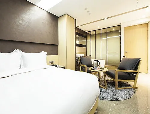 Richwell Hotel Seoul